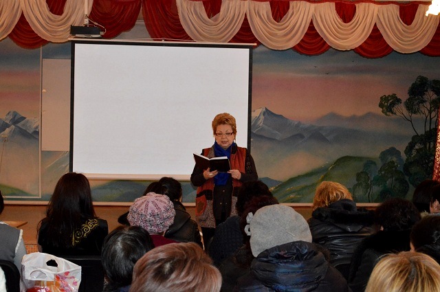 Московский райком профсоюза провел семинар по внедрению  неформального (дополнительного) образования в школах района