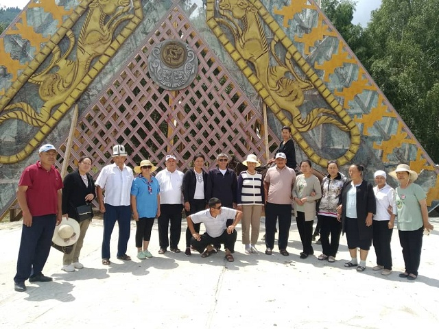 РАЙОНДУК  КАРОО-СЫНАКТАРДЫН  ЖЕӉҮҮЧҮЛӨРҮ БОЛГОН  МЕКТЕП   ЖЕТЕКЧИЛЕРИ, БАШТАПКЫ КЕСИПТИК БИРЛИК УЮМУНУН ТӨРАГАЛАРЫ ЖАЙКЫ ЭС АЛУУДА